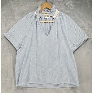 A Shirt Thing Seersucker Ruffle Collar Top Womens Small Blue White Lace Trim